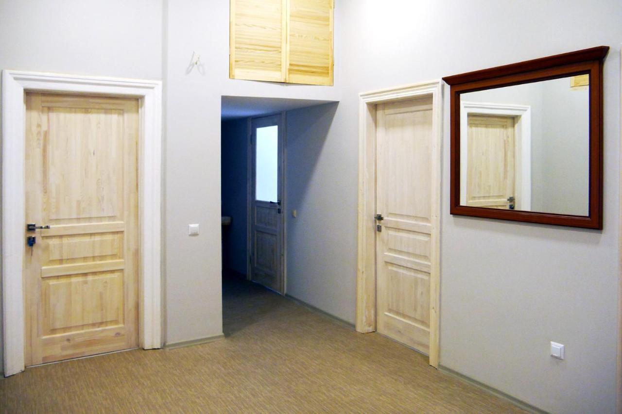 Guest Rooms Lviv Ngoại thất bức ảnh