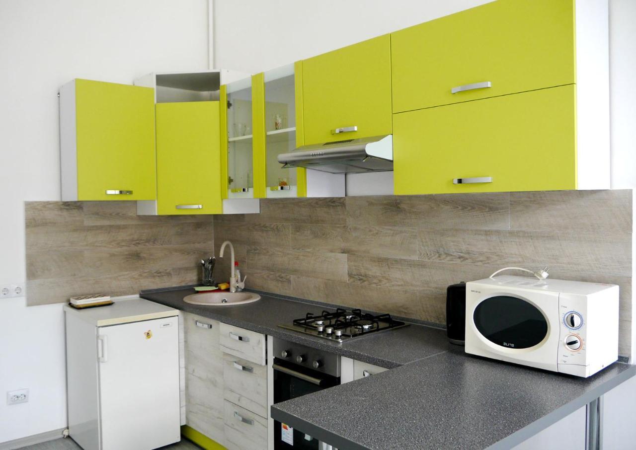 Guest Rooms Lviv Ngoại thất bức ảnh
