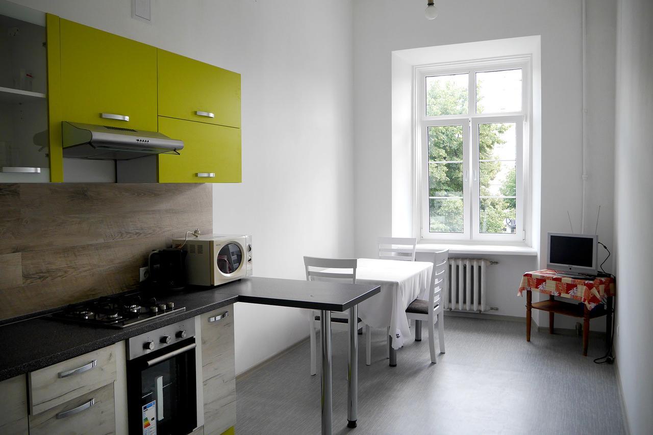 Guest Rooms Lviv Ngoại thất bức ảnh